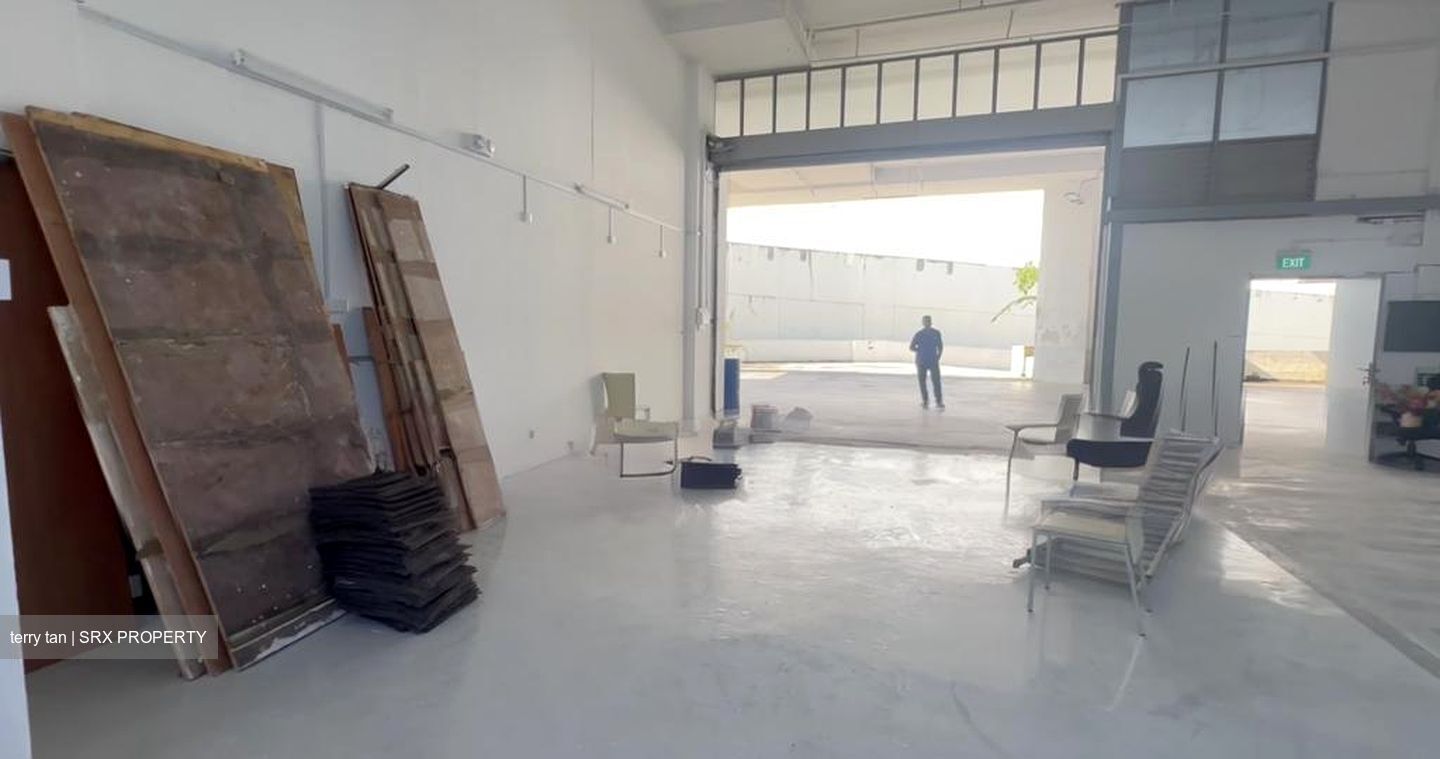 Alpha Industrial Building (D22), Factory #498363001